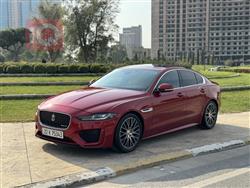 جاكوار XE